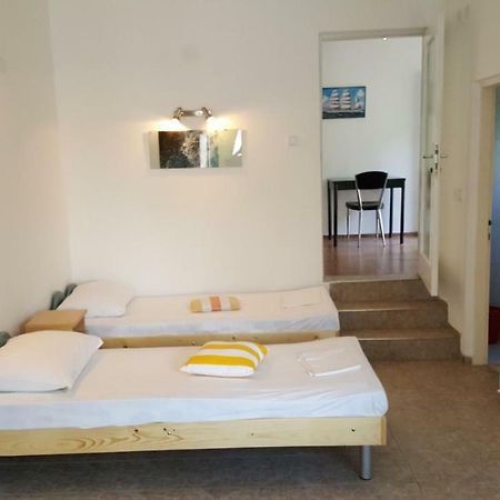 Apartment Viktor Sali Dış mekan fotoğraf